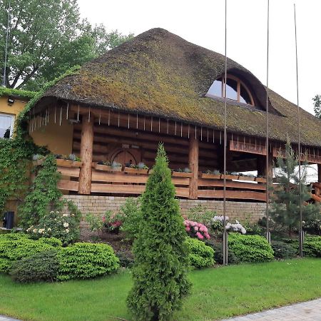Hotel Pod Koziorozcami à Trzebiechow Extérieur photo