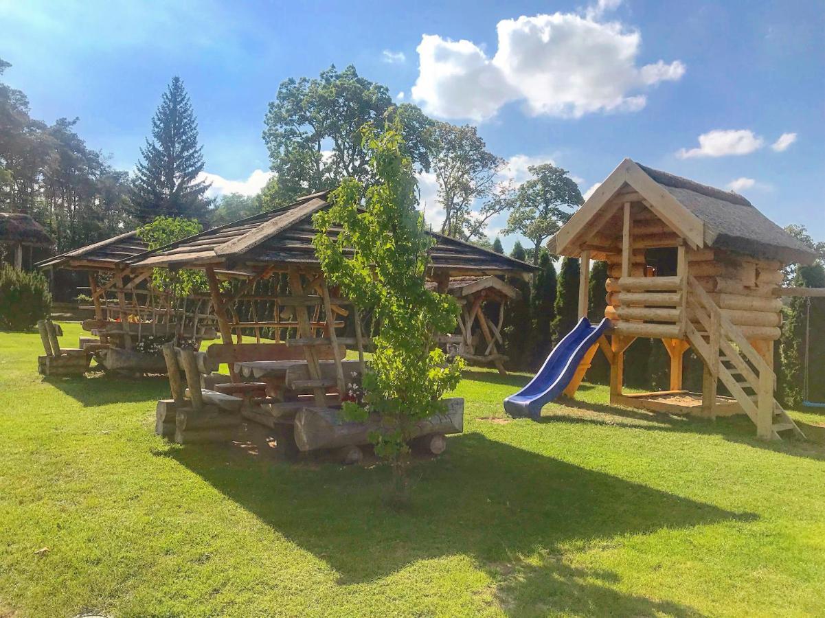 Hotel Pod Koziorozcami à Trzebiechow Extérieur photo