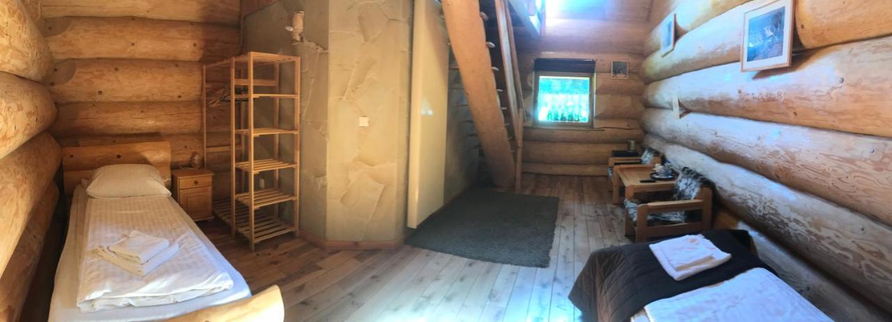 Hotel Pod Koziorozcami à Trzebiechow Extérieur photo
